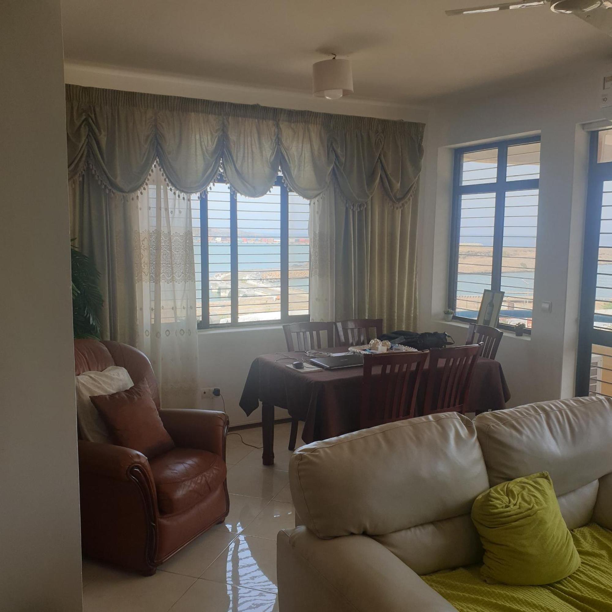 Gamboa Praia Buitenkant foto